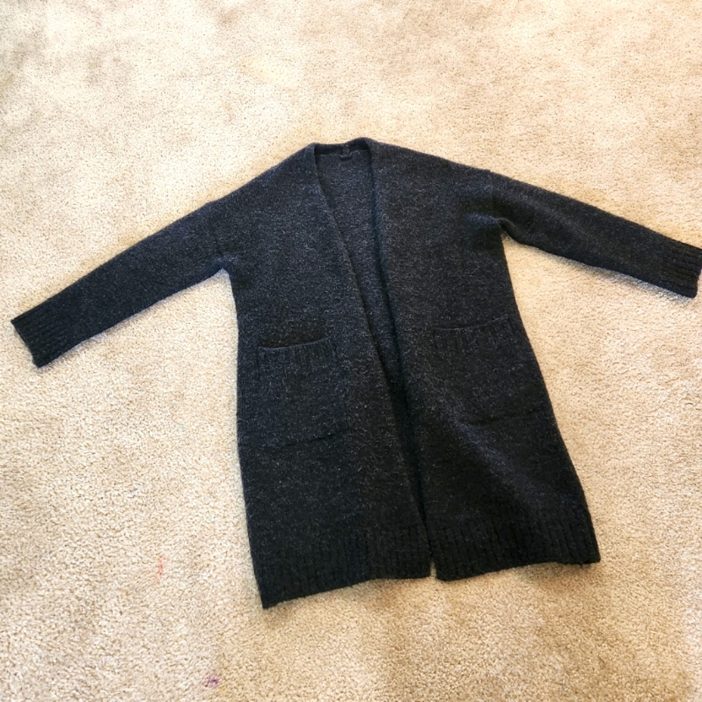 Oversized Knit Cardigan - Picture 9 of 10